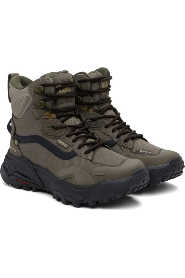 A Deep Dive Into Oakley's Elite Tactical Footwear